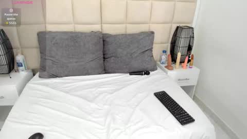 Nice to meet you guys my name is Lina. online show from 10-26-25, 02:01