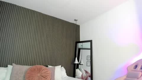 Axel online show from 09-28-25, 08:47