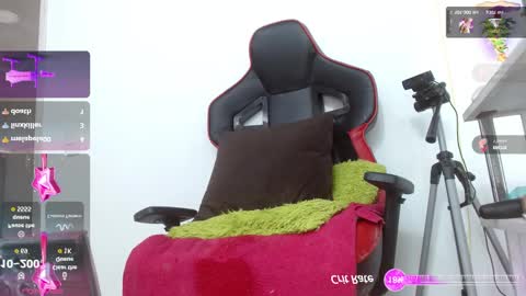 Snapshot of sammyevanss__ chatting on 01-11-25, 08:21 SAMMY online show from 01-11-25, 08:21