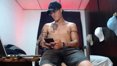 sammy model independiente online show from 04-24-26, 12:57