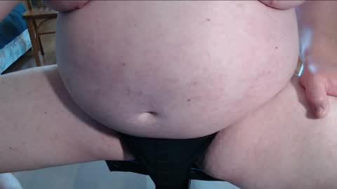Snapshot of samssecrets chatting on 06-18-26, 02:10 Sam online show from 06-18-26, 02:10