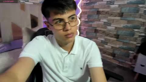 Snapshot of samu_tay chatting on 06-05-26, 04:52 samu_tay online show from 06-05-26, 04:52