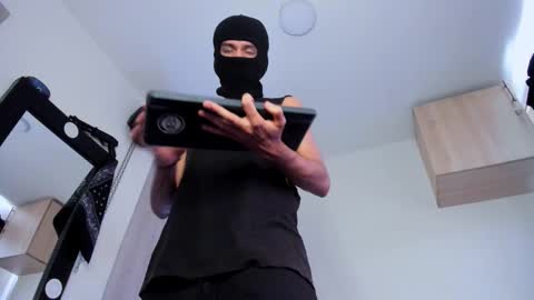   online show from 11-29-25, 04:32