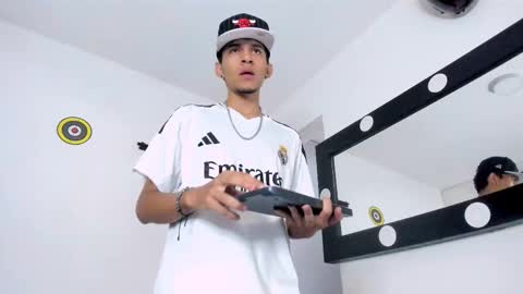   online show from 03-30-26, 11:28