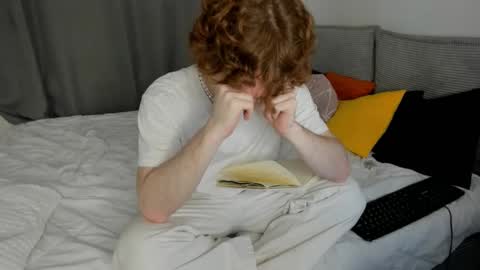 Snapshot of samuelmillerr chatting on 12-01-24, 08:53 samuelmillerr online show from 12-01-24, 08:53