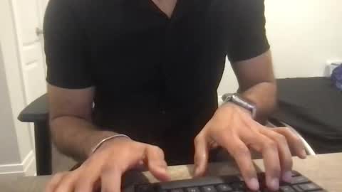 Snapshot of samwise2418 chatting on 10-10-25, 04:55 Sam W dick strip tease online show from 10-10-25, 04:55