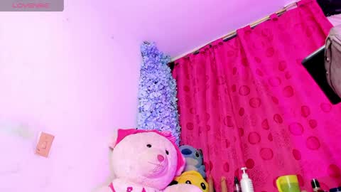 Snapshot of samy_ice chatting on 06-04-26, 12:38 samy_ice online show from 06-04-26, 12:38