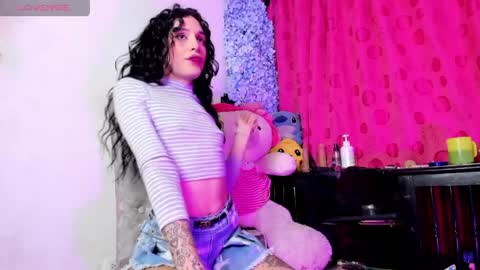 Snapshot of samy_ice chatting on 06-06-26, 01:21 samy_ice online show from 06-06-26, 01:21
