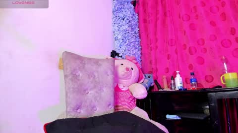 Snapshot of samy_ice chatting on 06-10-26, 01:39 samy_ice online show from 06-10-26, 01:39