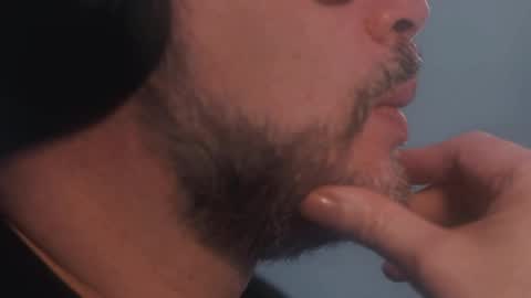 Sanders online show from 04-21-26, 01:42