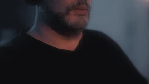 Sanders online show from 04-22-26, 01:08