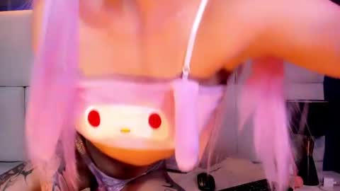 Snapshot of sandie_doll chatting on 07-28-26, 01:21 sandie_doll online show from 07-28-26, 01:21