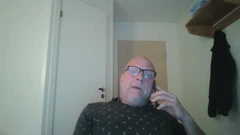 sandnesrune523 online show from 01-15-26, 01:59