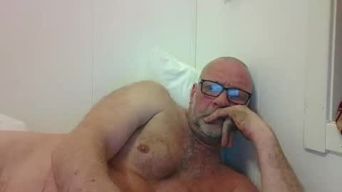 sandnesrune523 online show from 02-13-26, 05:47