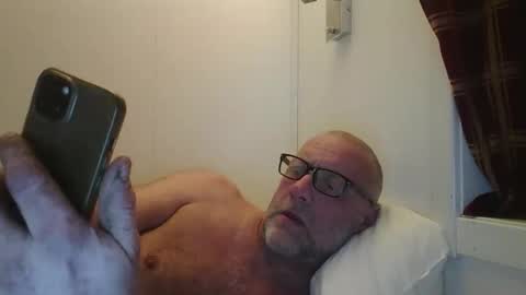 sandnesrune523 online show from 02-14-26, 05:48