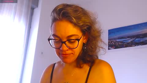 Sandra online show from 10-22-25, 01:11