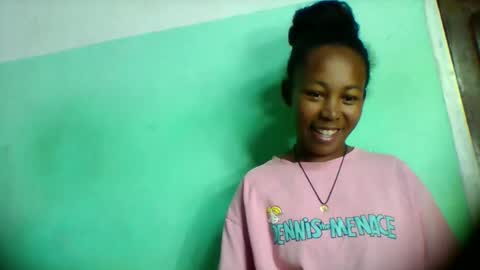 sandra1253099 online show from 04-11-26, 07:45