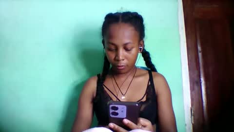 sandra1253099 online show from 05-01-26, 05:50