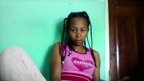 sandra1253099 online show from 05-07-26, 06:08