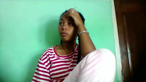 sandra1253099 online show from 05-16-26, 06:32