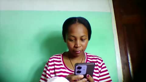 sandra1253099 online show from 05-17-26, 06:26