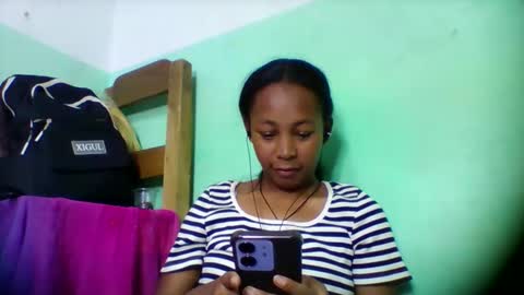 sandra1253099 online show from 06-05-26, 07:03