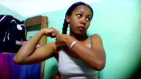 sandra1253099 online show from 07-08-26, 06:18