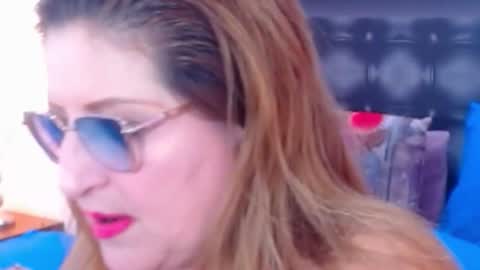 SANDRA online show from 11-15-25, 10:56