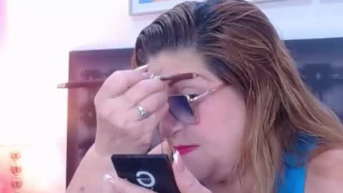 SANDRA online show from 11-24-25, 11:10