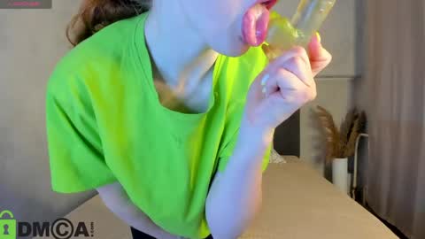 Snapshot of sandra__wilson chatting on 05-20-26, 01:45 Sandra online show from 05-20-26, 01:45