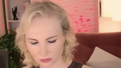 Sandra online show from 06-06-26, 05:34
