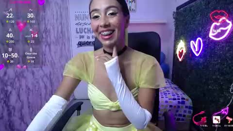 sandra  online show from 07-12-26, 10:34