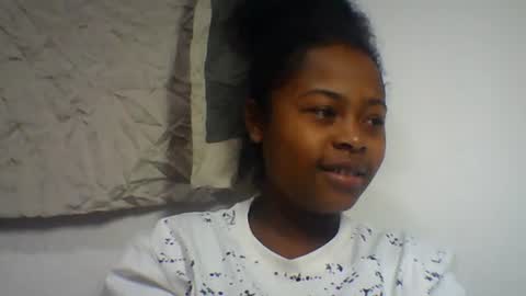 sandraalyd online show from 07-25-26, 08:12