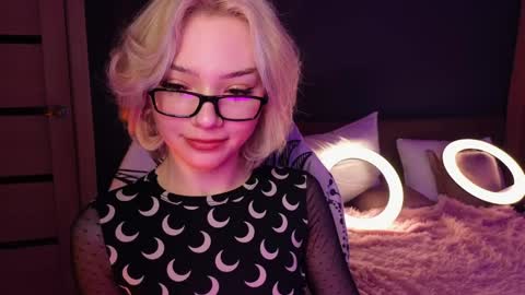 Snapshot of sandraboyl chatting on 02-06-25, 01:16 Sandy online show from 02-06-25, 01:16