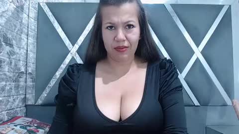 sandraclarkx69 online show from 01-07-25, 02:30