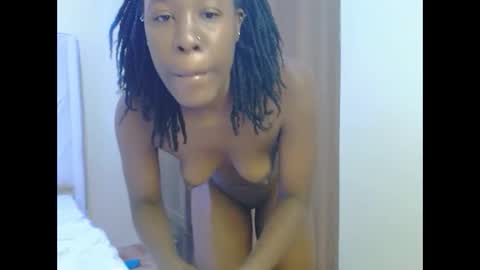 Snapshot of sandrah_ chatting on 02-02-26, 03:27 Sandy online show from 02-02-26, 03:27