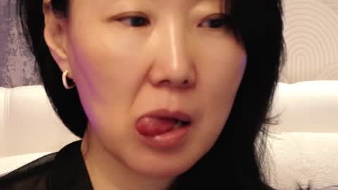 Sandra online show from 01-23-25, 03:22