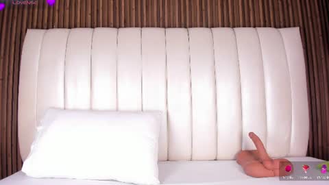 Sandra online show from 06-24-26, 04:00