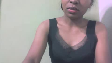 sandy735579 online show from 11-05-25, 07:14