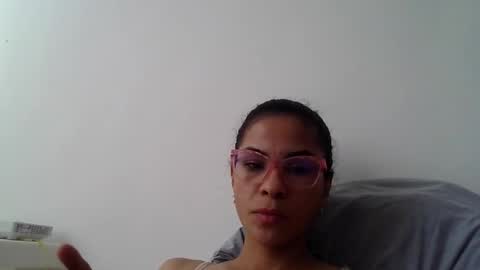 Snapshot of sandycrus112021 chatting on 01-12-26, 06:57 sandycrus112021 online show from 01-12-26, 06:57