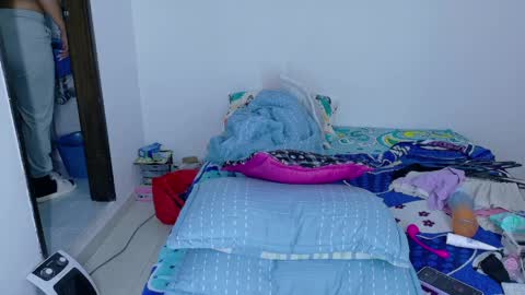 sandy online show from 04-19-26, 05:34