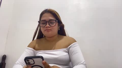 Snapshot of sanorathoen chatting on 07-28-26, 12:48 Anna online show from 07-28-26, 12:48