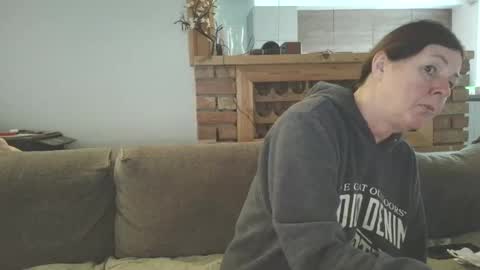 Snapshot of sanroom chatting on 03-31-26, 02:39 sanroom online show from 03-31-26, 02:39