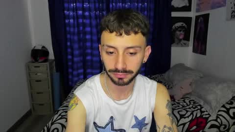 Snapshot of santi_mateo chatting on 04-06-26, 10:54 Santi online show from 04-06-26, 10:54