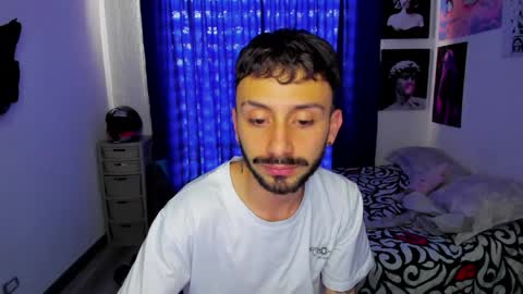 Snapshot of santi_mateo chatting on 04-15-26, 09:15 Santi online show from 04-15-26, 09:15