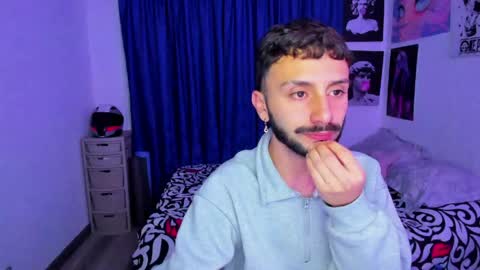 Snapshot of santi_mateo chatting on 04-19-26, 02:44 Santi online show from 04-19-26, 02:44