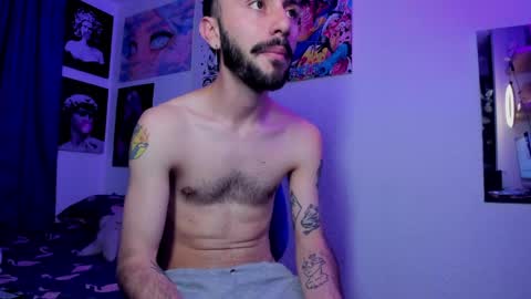 Snapshot of santi_mateo chatting on 04-25-26, 11:46 Santi online show from 04-25-26, 11:46