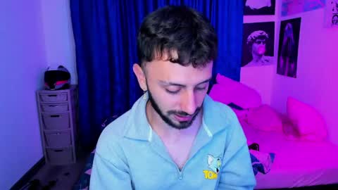 Snapshot of santi_mateo chatting on 05-14-26, 06:09 Santi online show from 05-14-26, 06:09