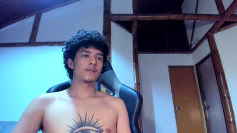 santi_twink19 online show from 02-27-26, 05:40