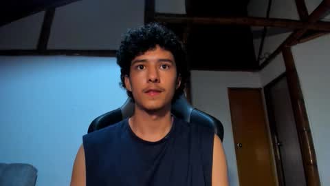 santi_twink19 online show from 02-28-26, 05:08